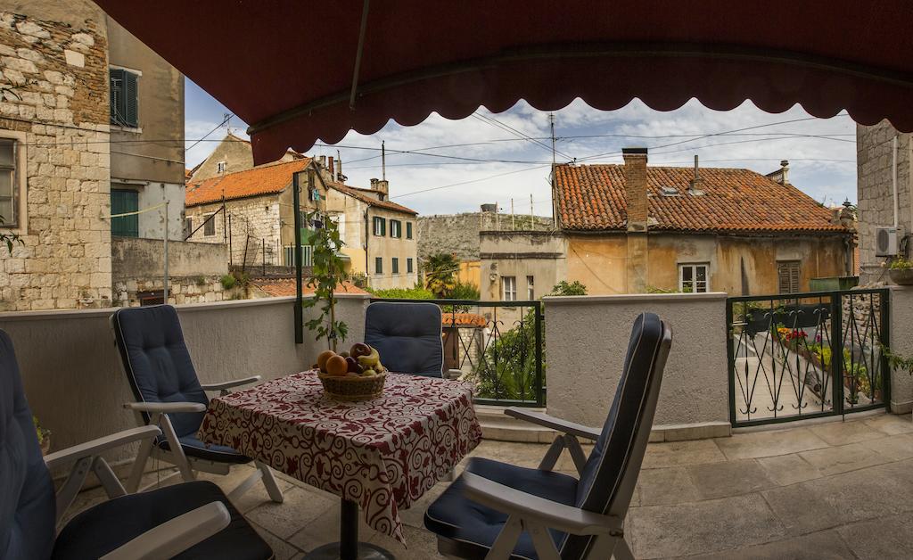 Guesthouse Fjaka Σπλιτ Δωμάτιο φωτογραφία